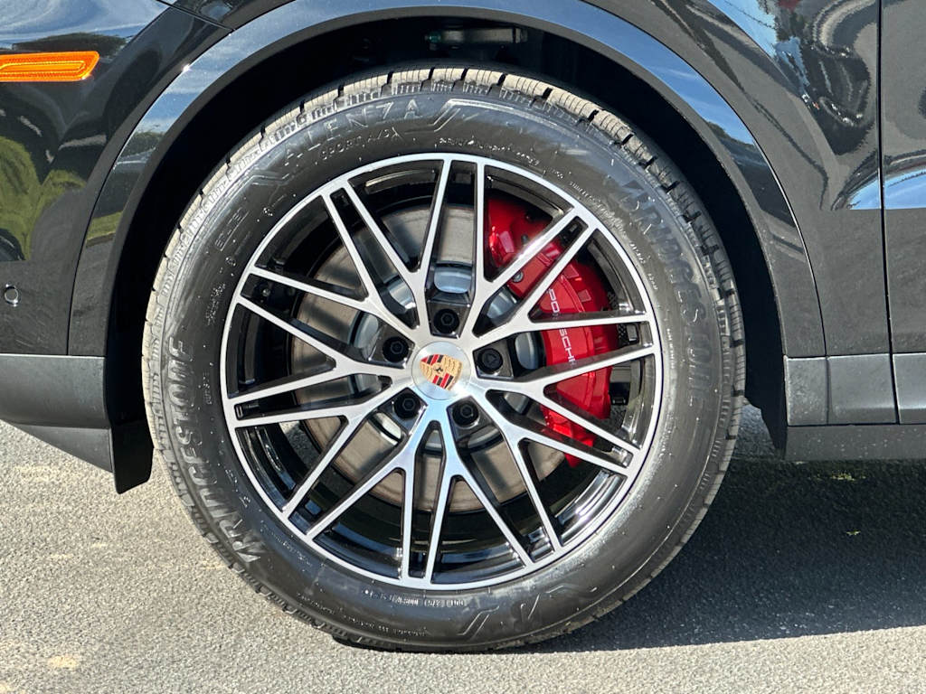 Thumbnail: 2026 Porsche Cayenne - 8