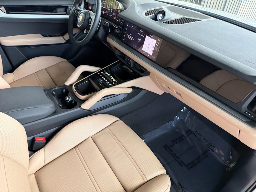 Thumbnail: 2026 Porsche Cayenne - 13