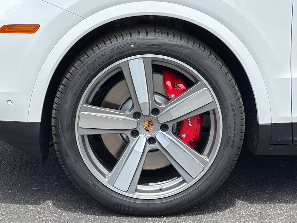 Thumbnail: 2026 Porsche Cayenne - 8