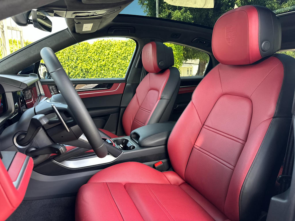 Thumbnail: 2025 Porsche Cayenne - 10