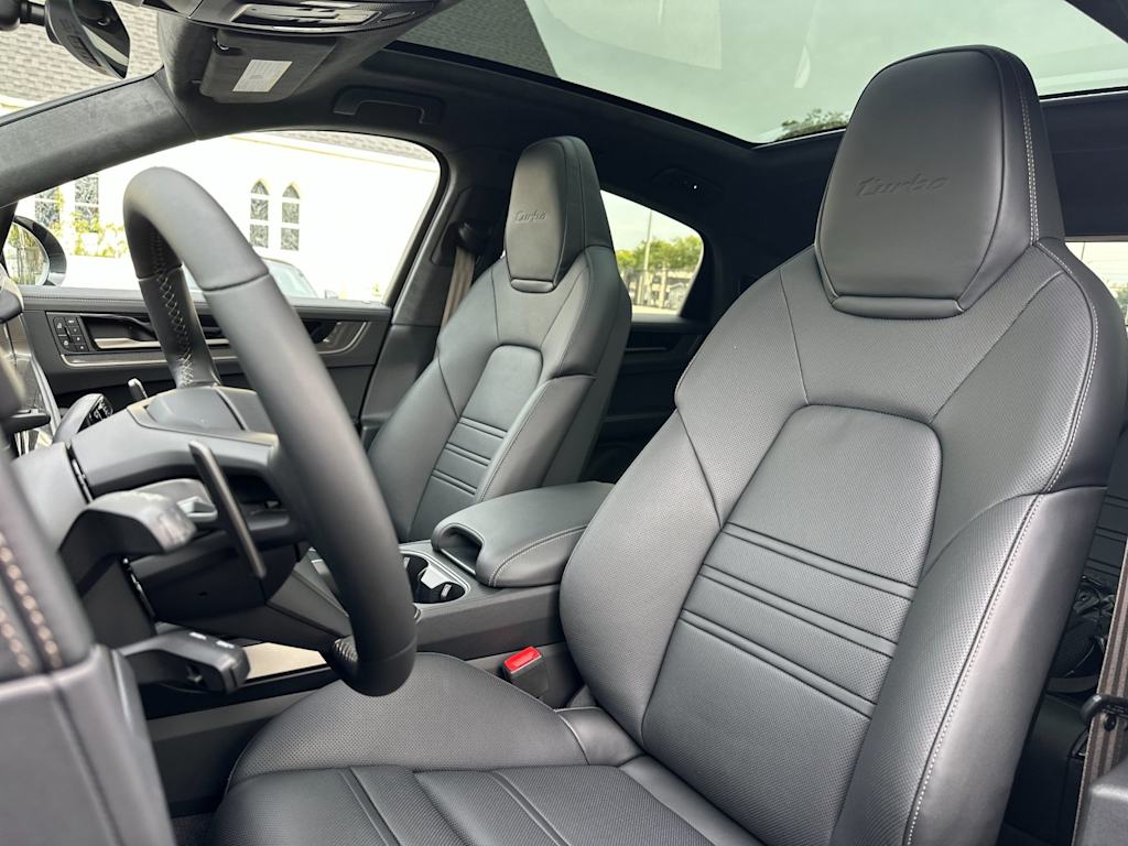 Thumbnail: 2026 Porsche Cayenne - 10