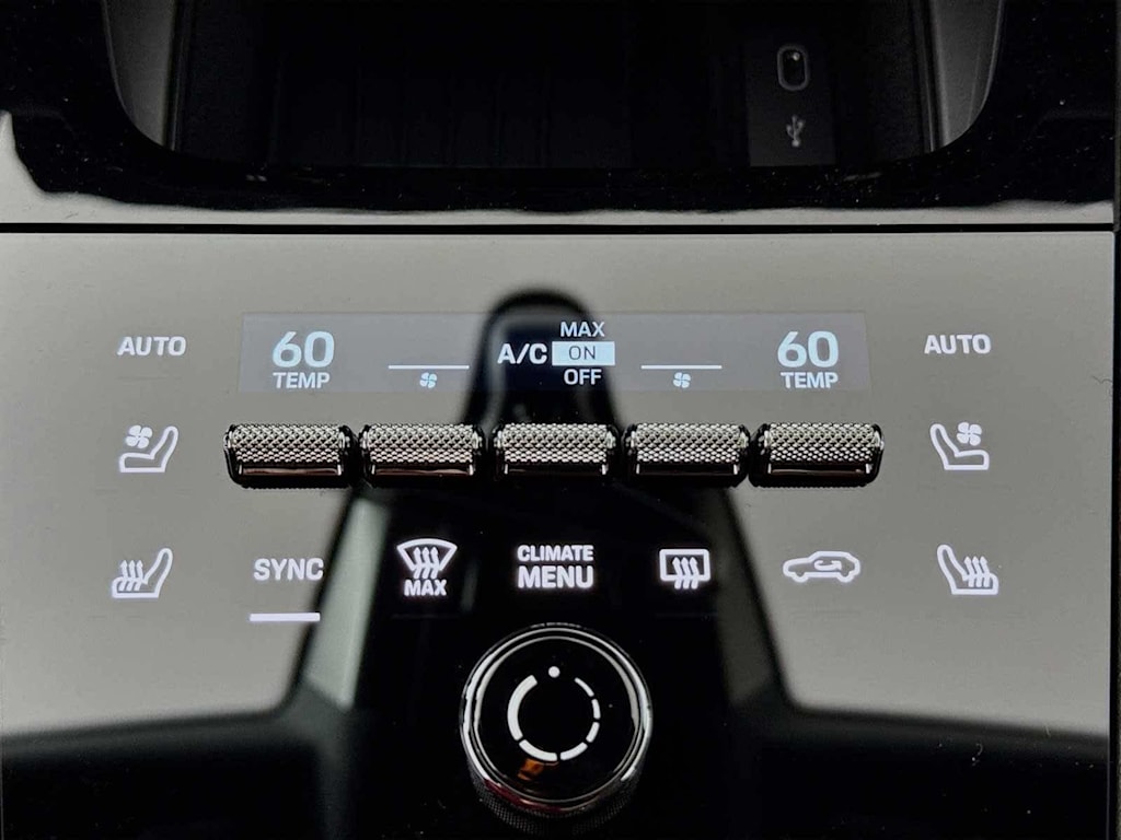 Thumbnail: 2026 Porsche Cayenne - 40