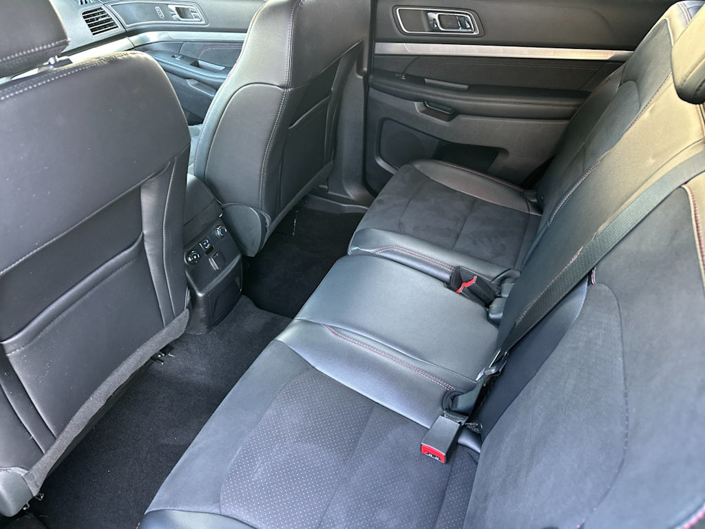 Thumbnail: 2019 Ford Explorer - 10