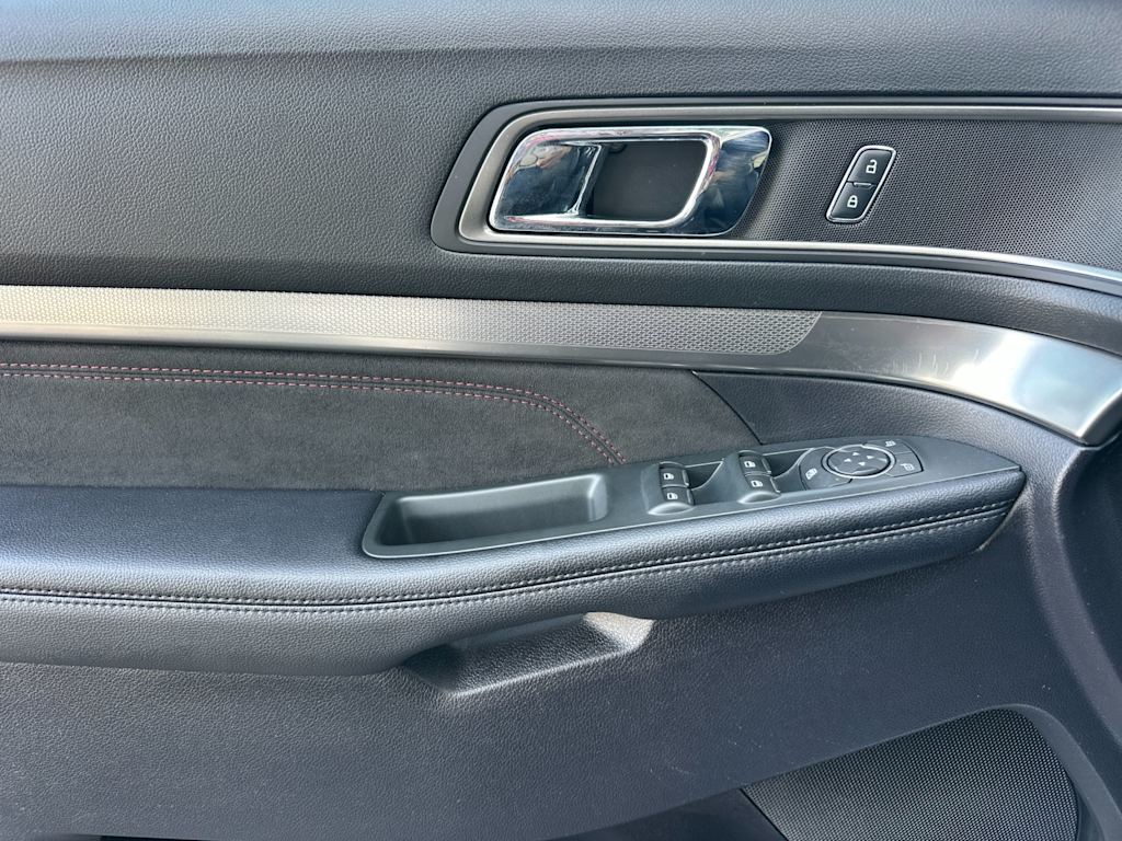 Thumbnail: 2019 Ford Explorer - 20