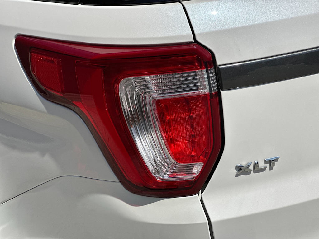 Thumbnail: 2019 Ford Explorer - 31
