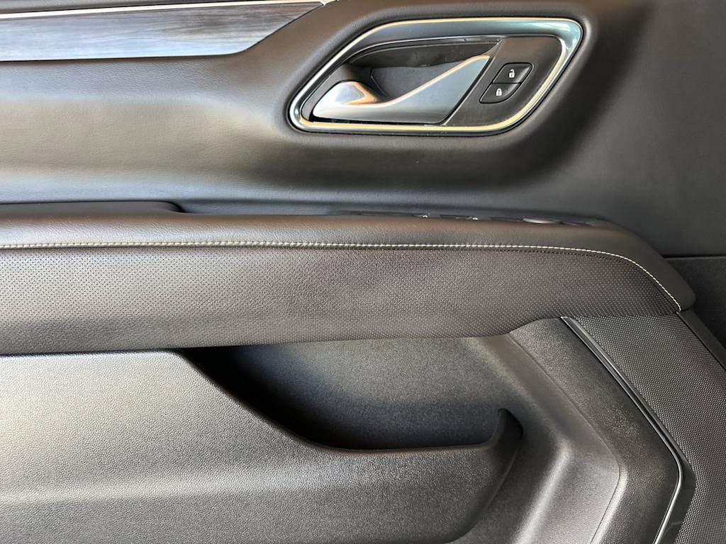 Thumbnail: 2023 GMC Yukon XL - 21