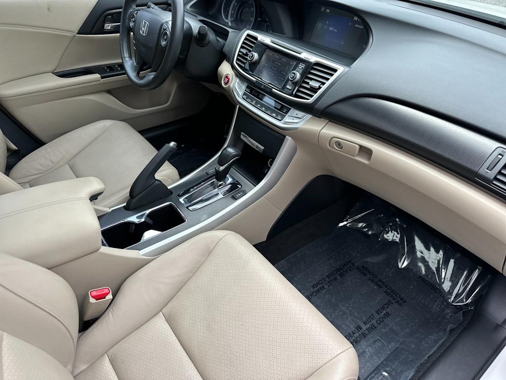 Thumbnail: 2015 Honda Accord - 11