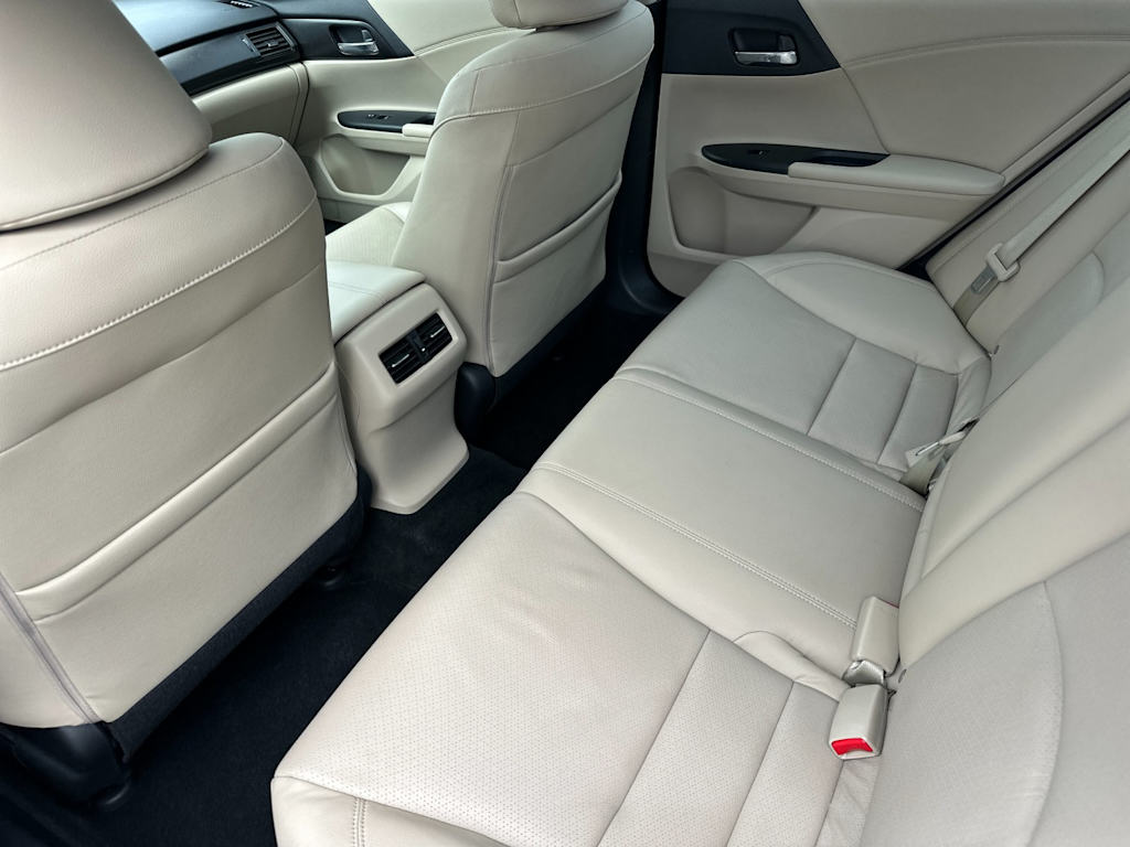 Thumbnail: 2015 Honda Accord - 9