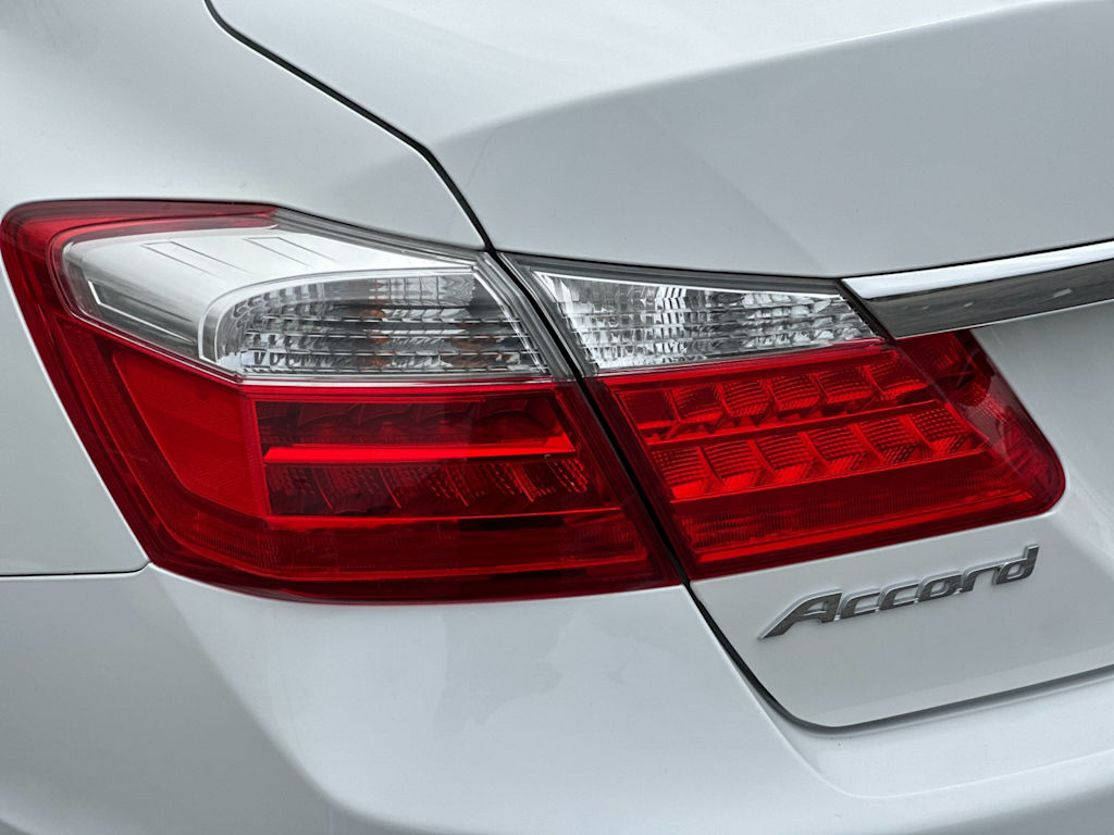 Thumbnail: 2015 Honda Accord - 27