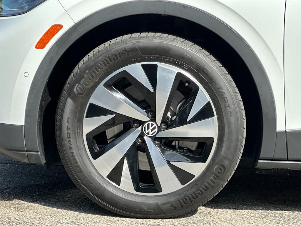 Thumbnail: 2023 Volkswagen ID.4 - 6