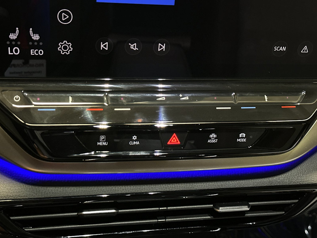 Thumbnail: 2023 Volkswagen ID.4 - 7