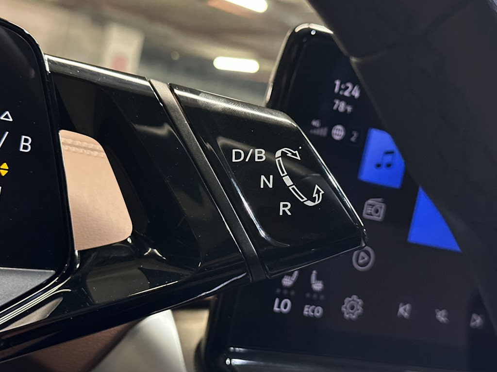 Thumbnail: 2023 Volkswagen ID.4 - 24