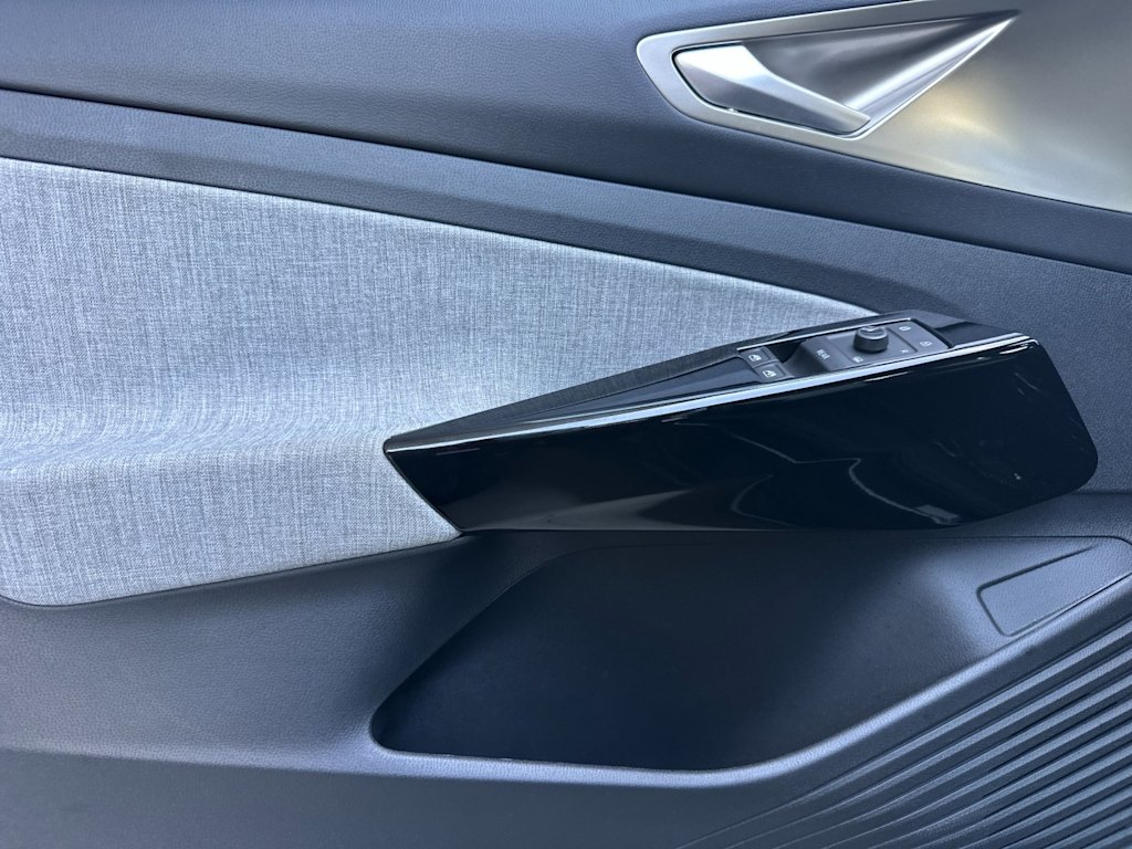 Thumbnail: 2023 Volkswagen ID.4 - 20