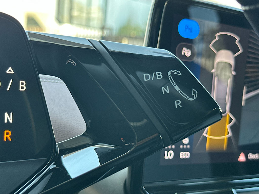 Thumbnail: 2023 Volkswagen ID.4 - 26