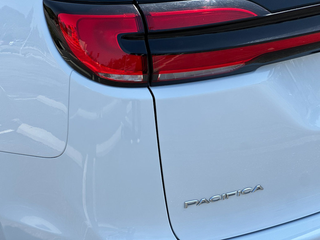 Thumbnail: 2024 Chrysler Pacifica - 30