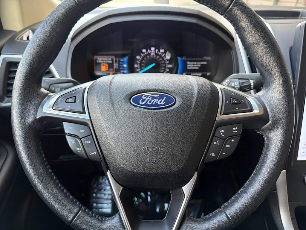 Thumbnail: 2022 Ford Edge - 26