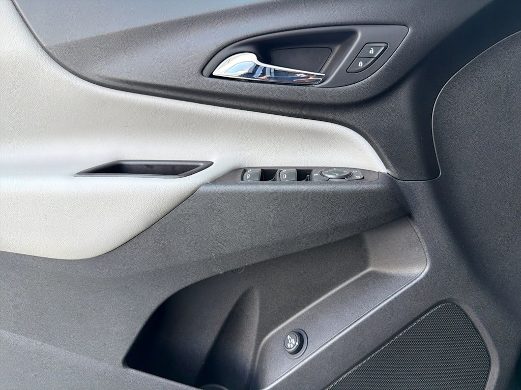 Thumbnail: 2021 Chevrolet Equinox - 20