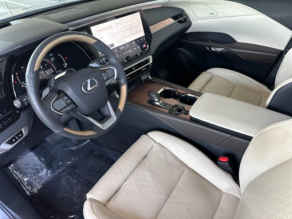 Thumbnail: 2023 Lexus RX - 9