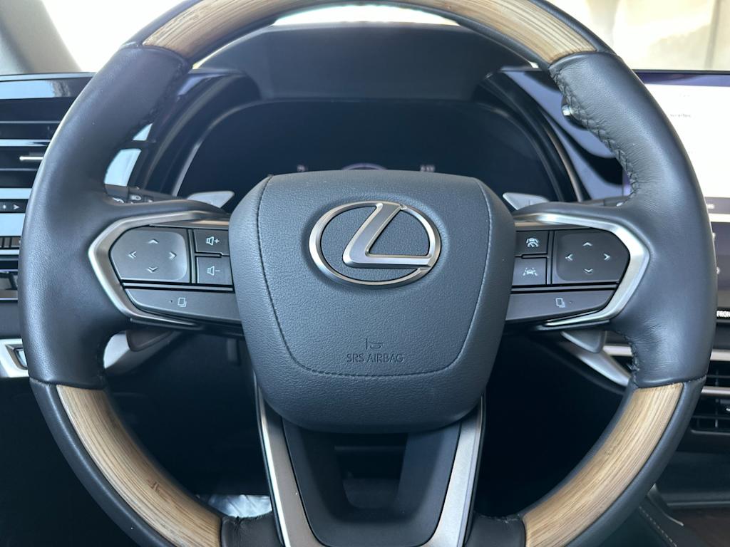 Thumbnail: 2023 Lexus RX - 27