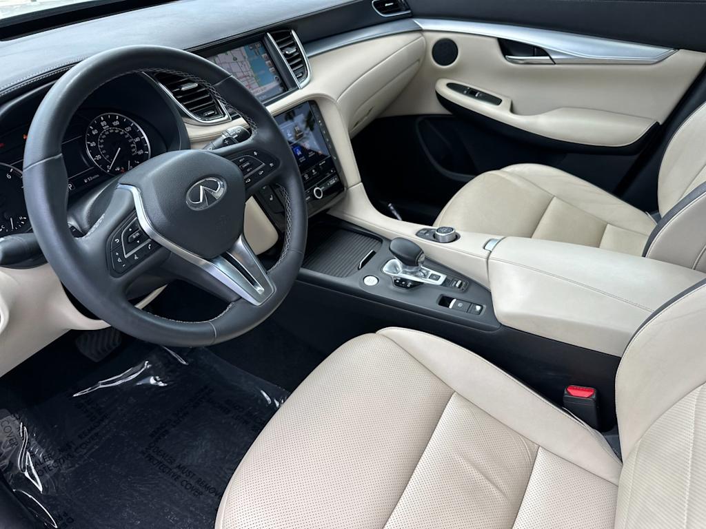 Thumbnail: 2019 INFINITI QX50 - 8