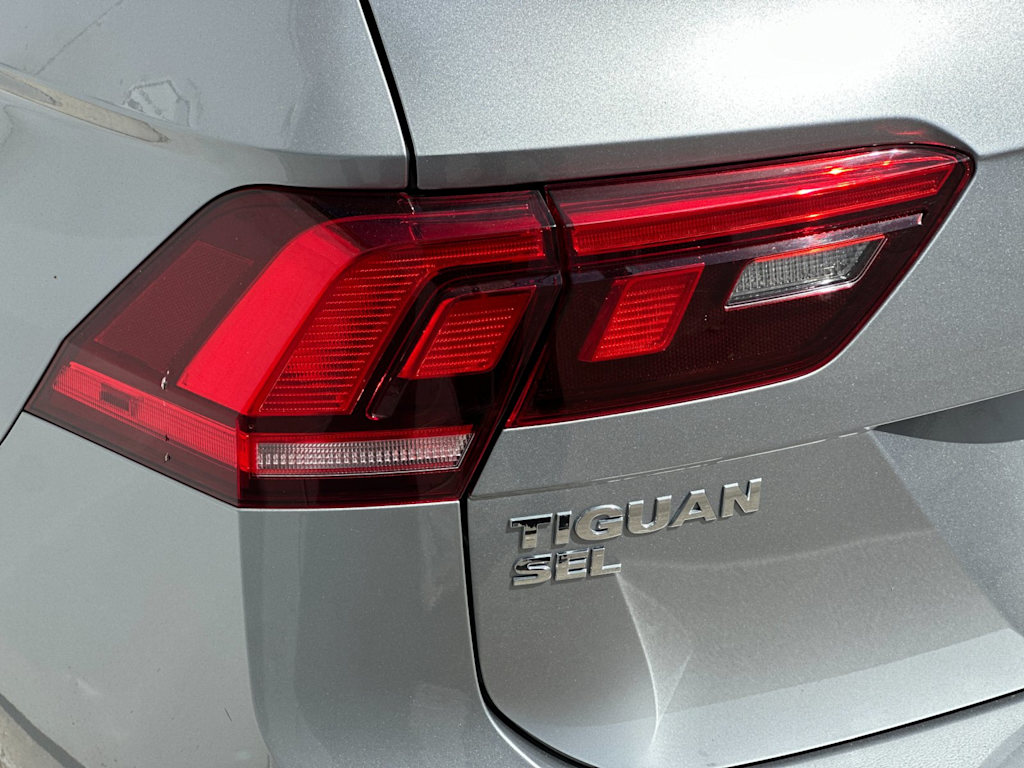 Thumbnail: 2021 Volkswagen Tiguan - 30