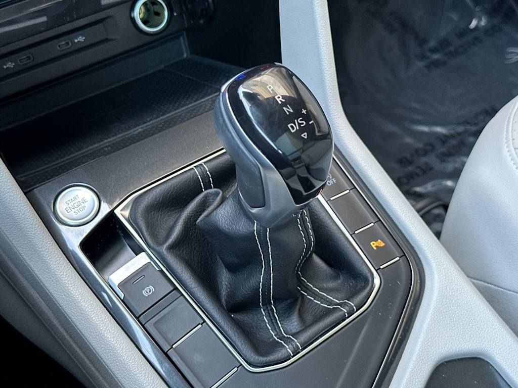 Thumbnail: 2023 Volkswagen Tiguan - 13