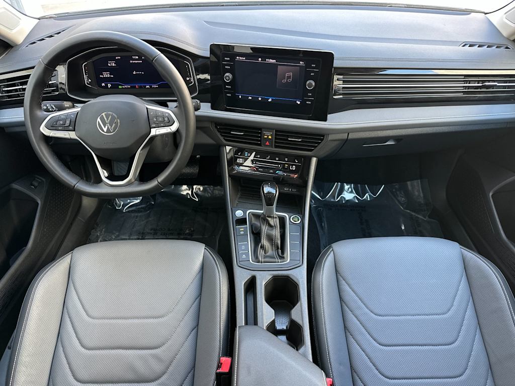 Thumbnail: 2025 Volkswagen Jetta - 2