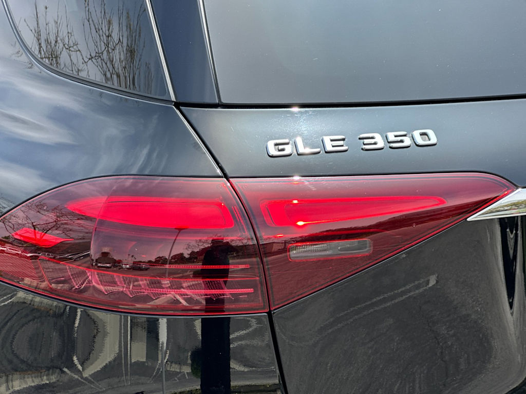 Thumbnail: 2025 Mercedes-Benz GLE - 29