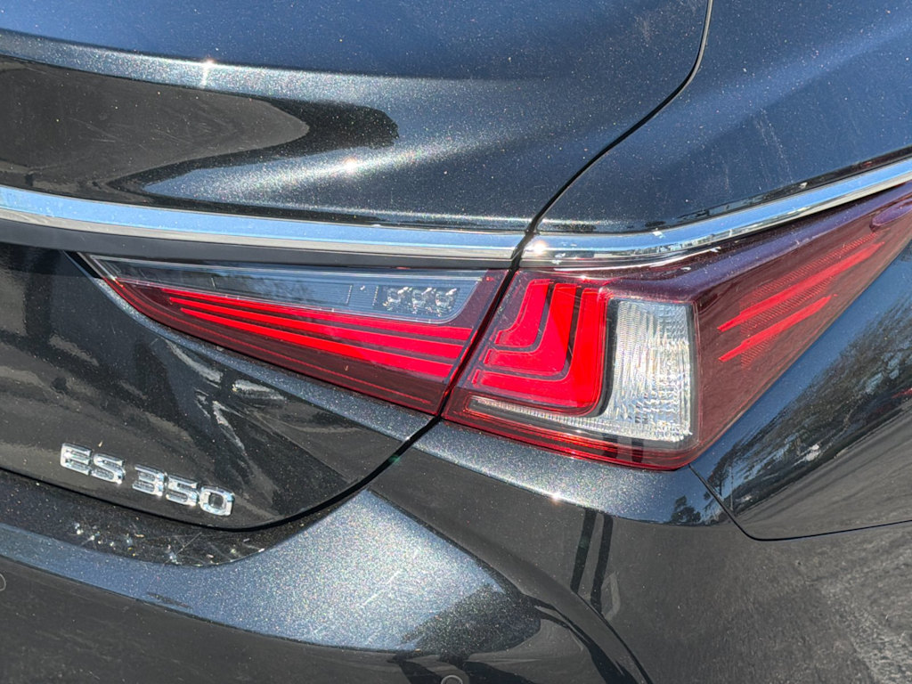 Thumbnail: 2024 Lexus ES - 29