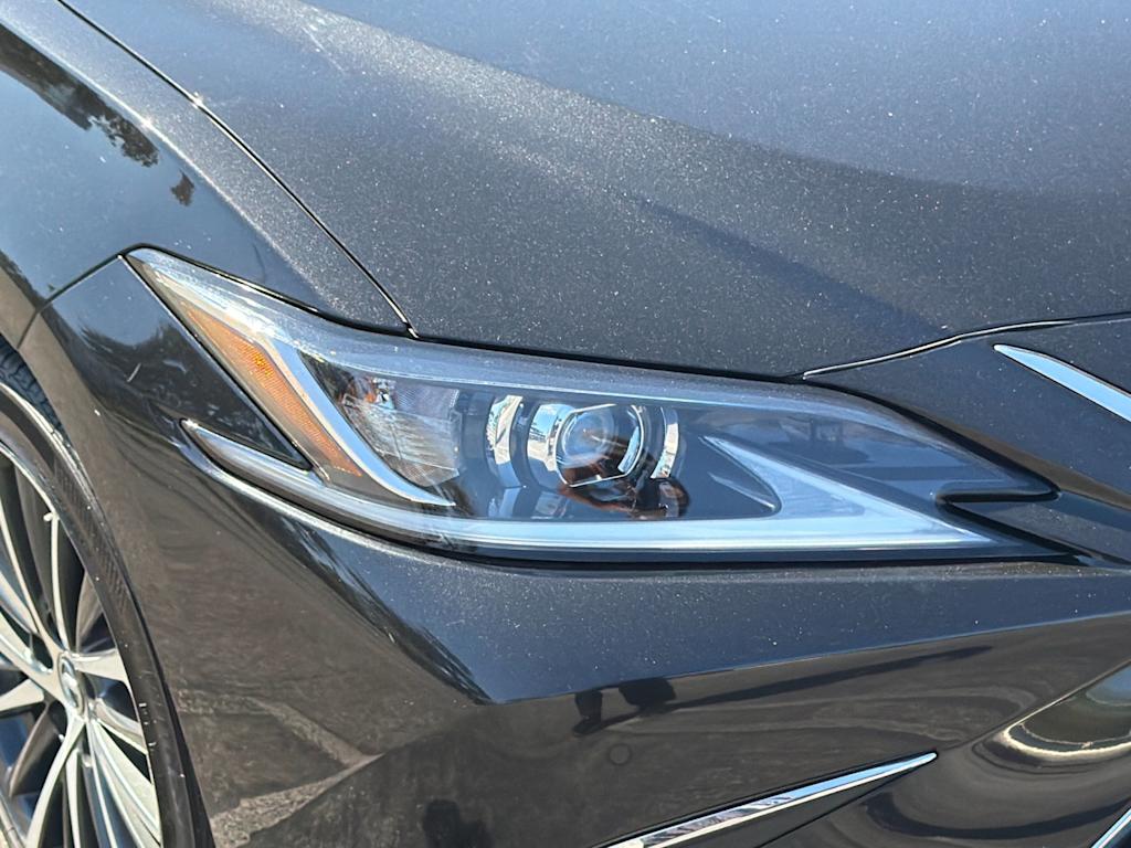 Thumbnail: 2024 Lexus ES - 28