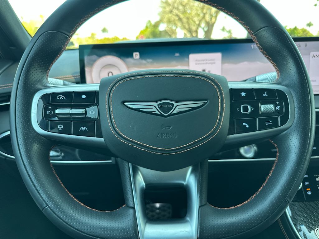Thumbnail: 2026 Genesis GV70 - 25