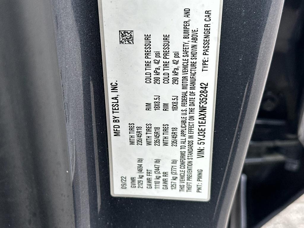 Thumbnail: 2022 Tesla Model 3 - 14