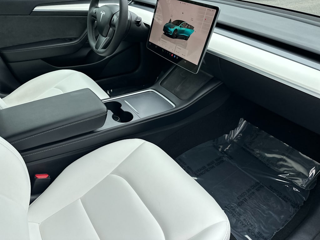 Thumbnail: 2022 Tesla Model 3 - 9