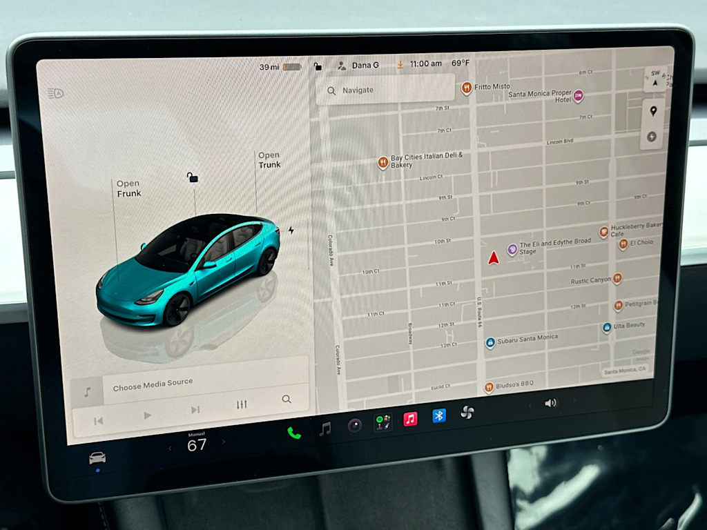 Thumbnail: 2022 Tesla Model 3 - 22