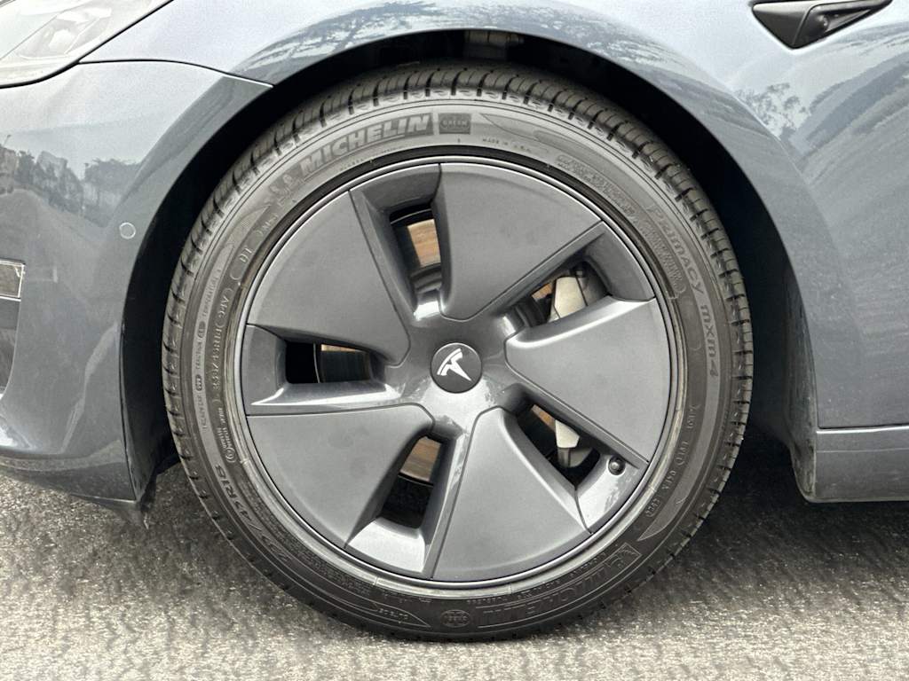 Thumbnail: 2022 Tesla Model 3 - 7