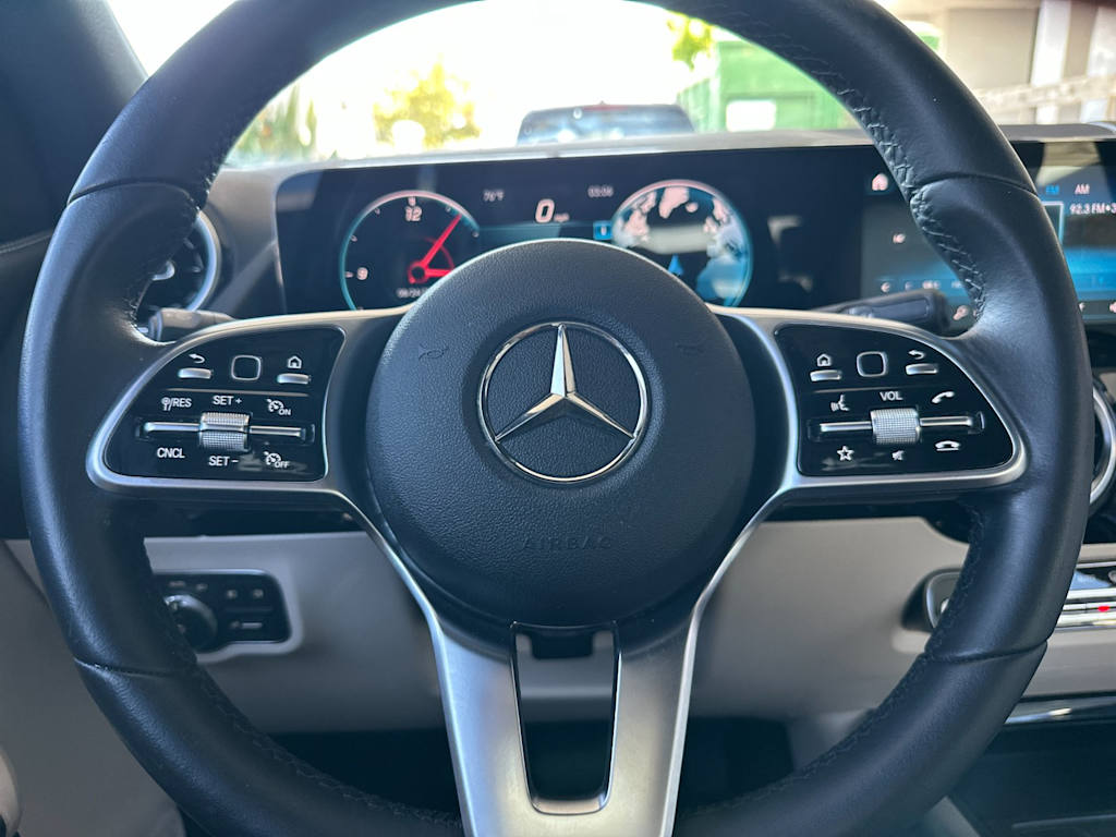 Thumbnail: 2022 Mercedes-Benz GLA - 25