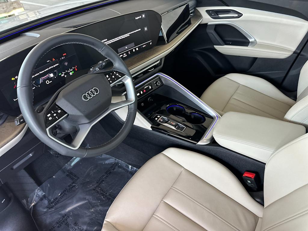 Thumbnail: 2025 Audi Q5 - 8