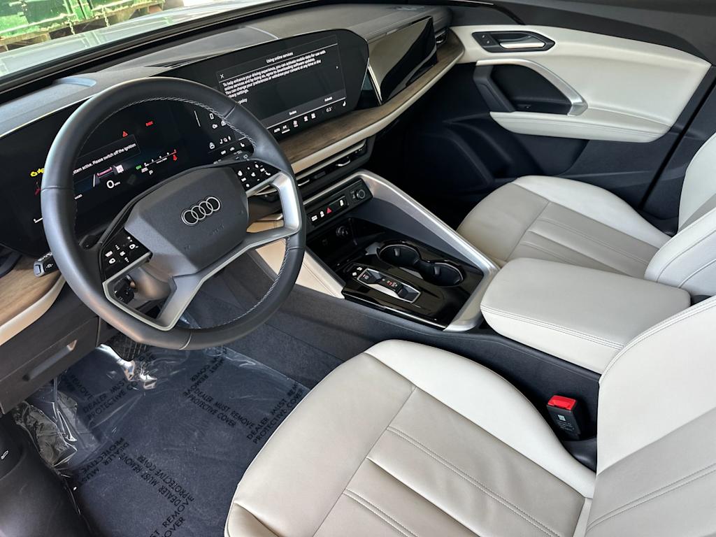 Thumbnail: 2025 Audi Q5 - 8