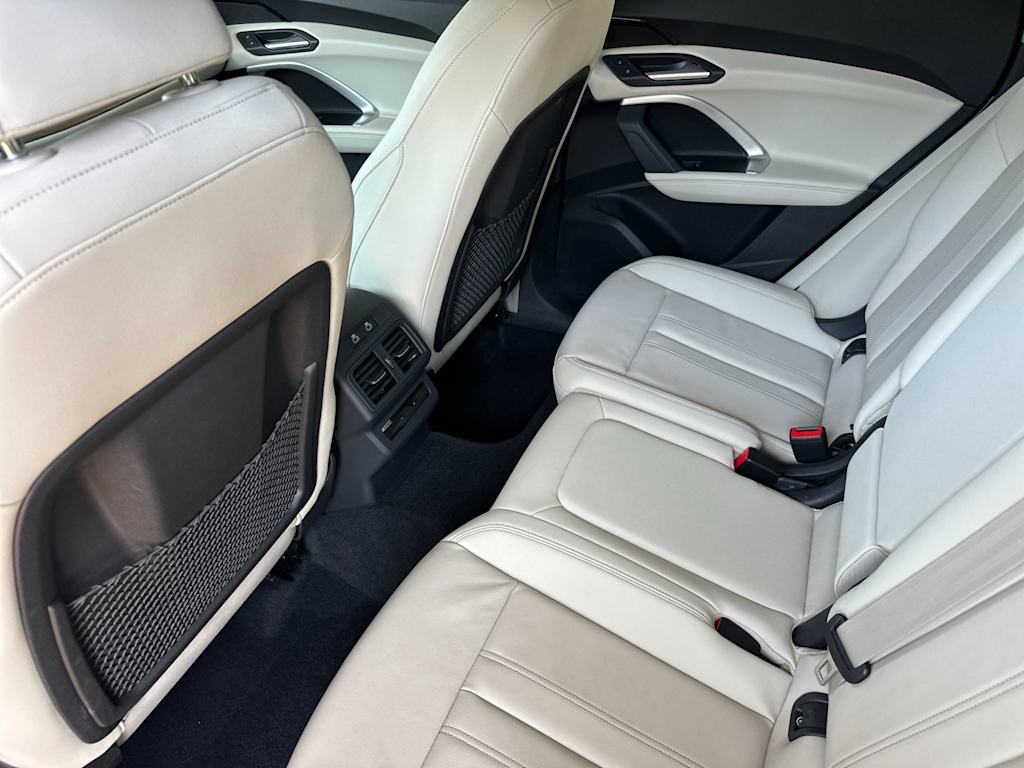 Thumbnail: 2025 Audi Q5 - 9