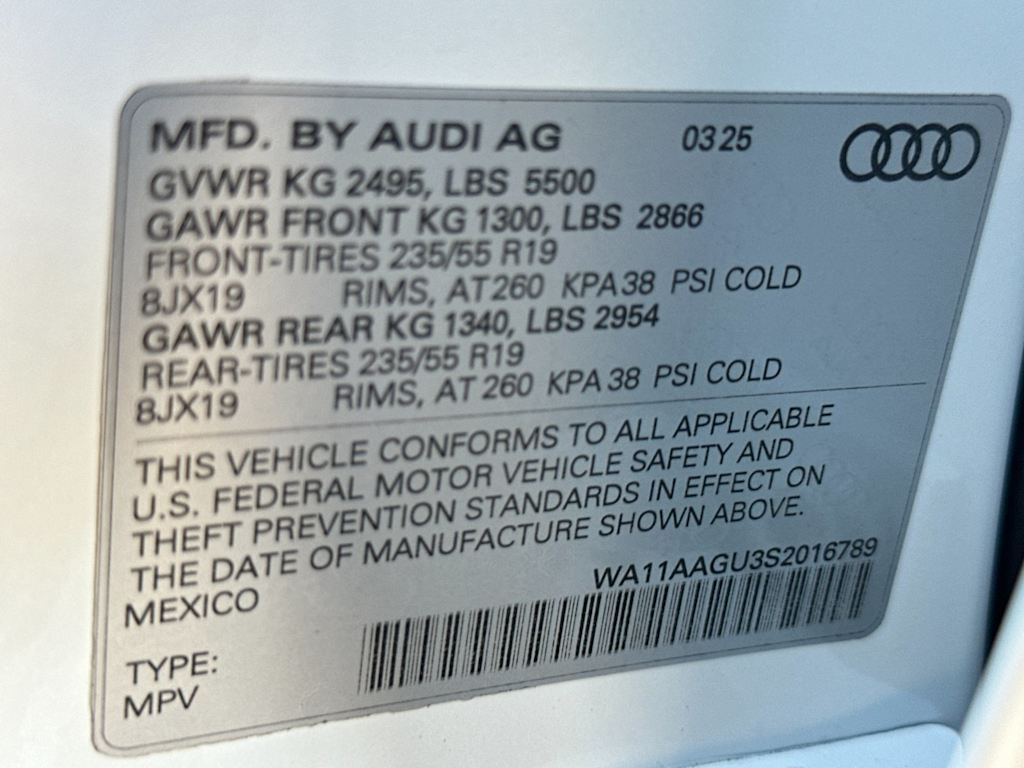 Thumbnail: 2025 Audi Q5 - 17