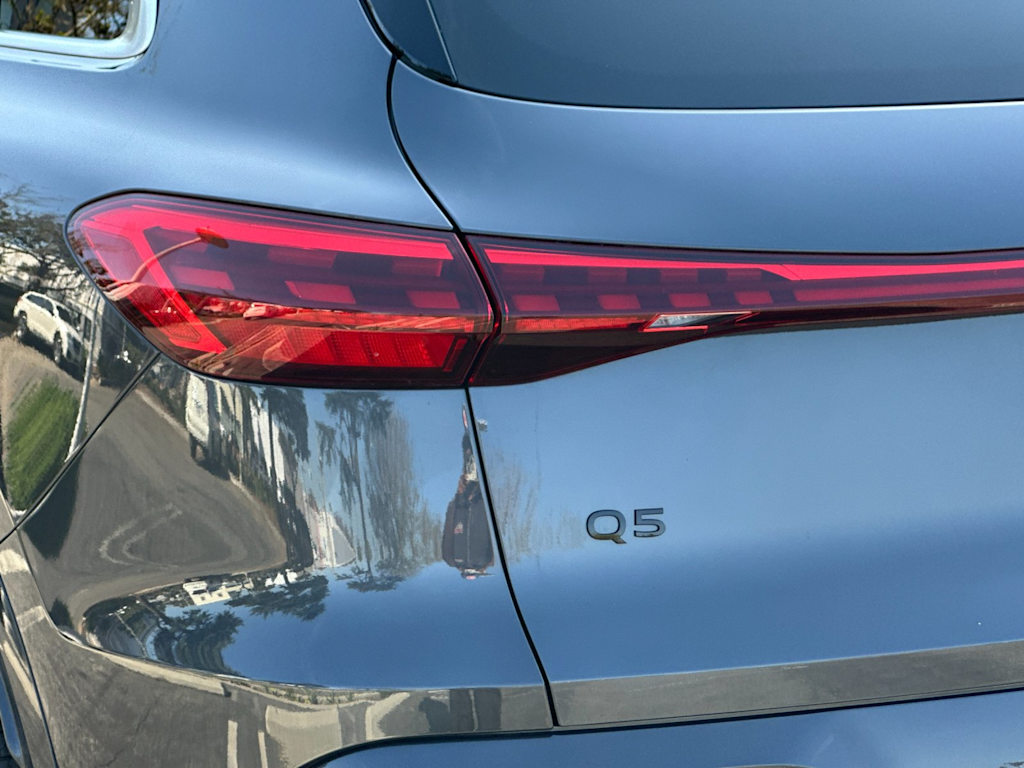 Thumbnail: 2025 Audi Q5 - 29