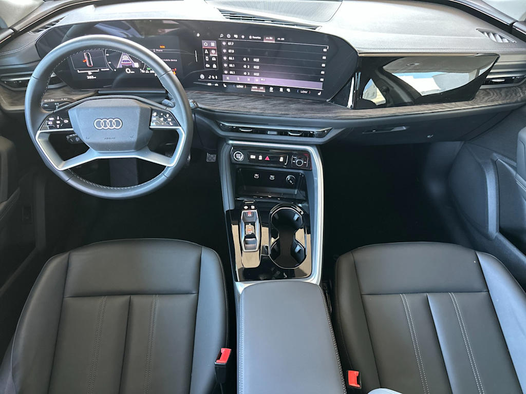 Thumbnail: 2025 Audi Q5 - 2