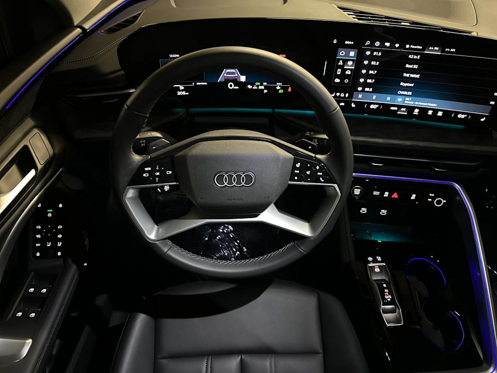 Thumbnail: 2025 Audi Q5 - 10