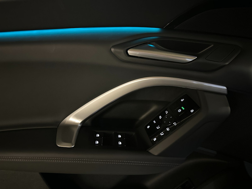 Thumbnail: 2025 Audi Q5 - 19