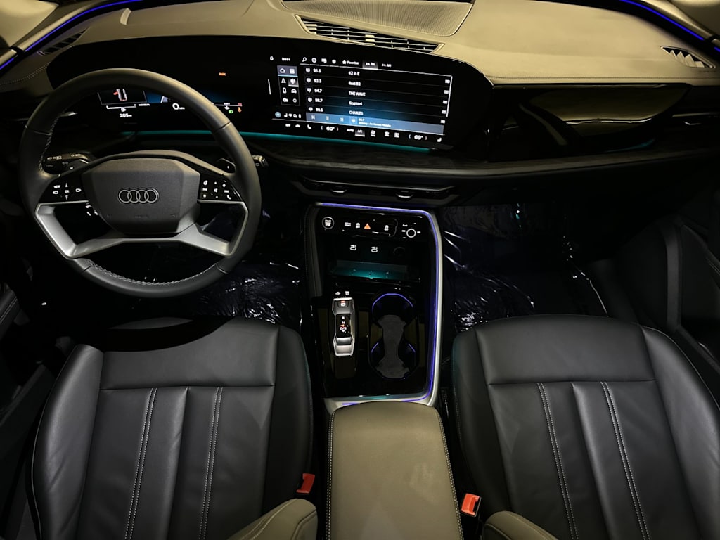 Thumbnail: 2025 Audi Q5 - 2