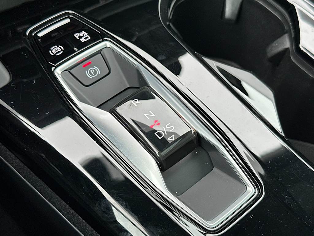 Thumbnail: 2025 Audi Q5 - 13