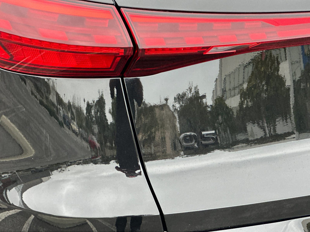 Thumbnail: 2025 Audi Q5 - 29