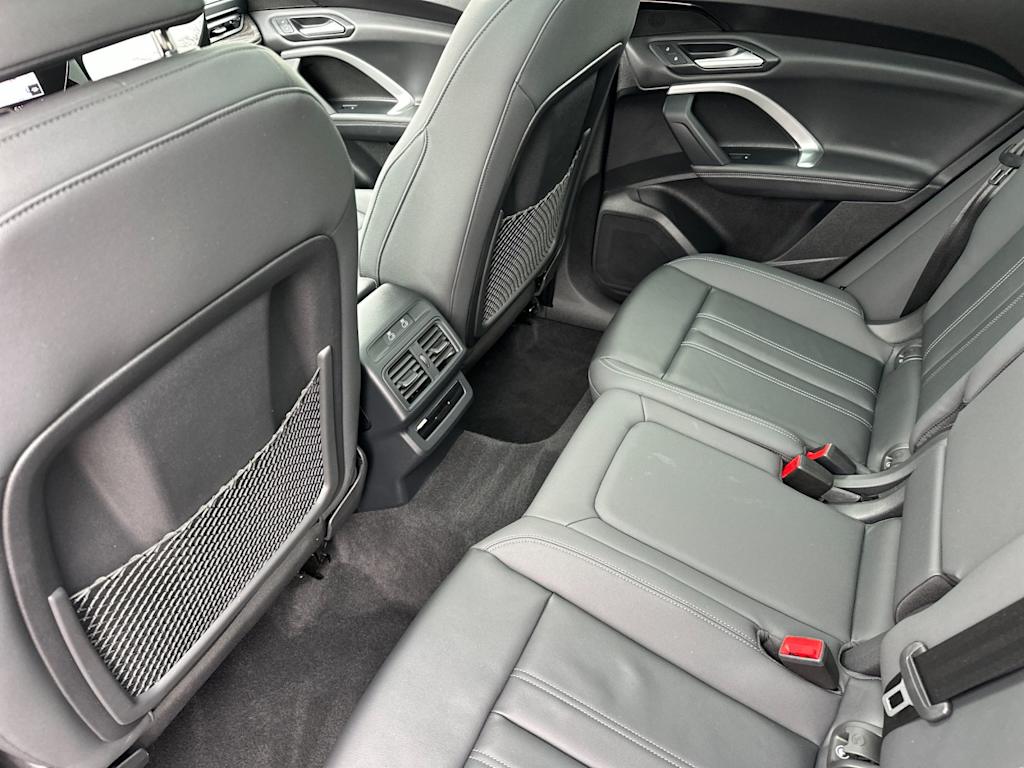 Thumbnail: 2025 Audi Q5 - 9