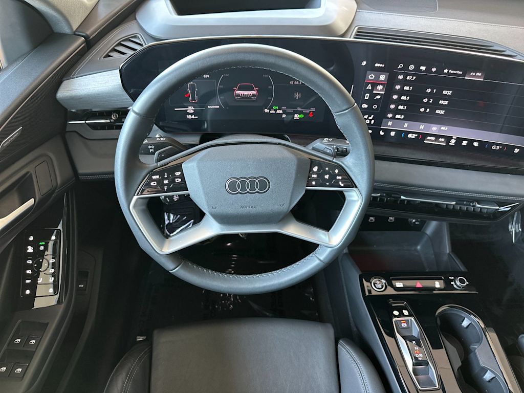Thumbnail: 2025 Audi Q6 e-tron - 9