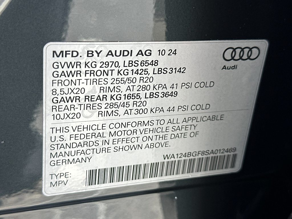 Thumbnail: 2025 Audi Q6 e-tron - 16